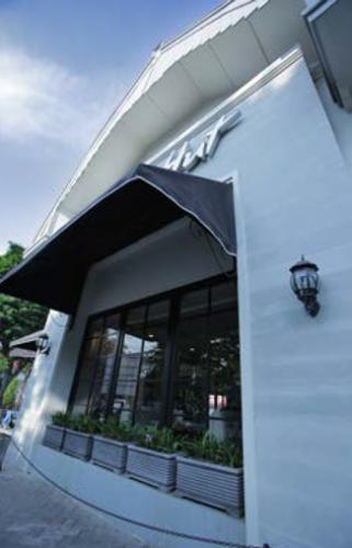 PIZZA HUT   Malang 2 Conwood Plank 8”