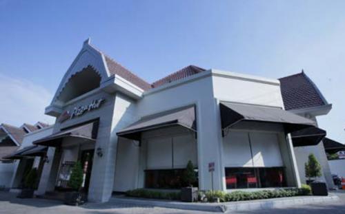 PIZZA HUT   Malang 4 Conwood Plank 8”